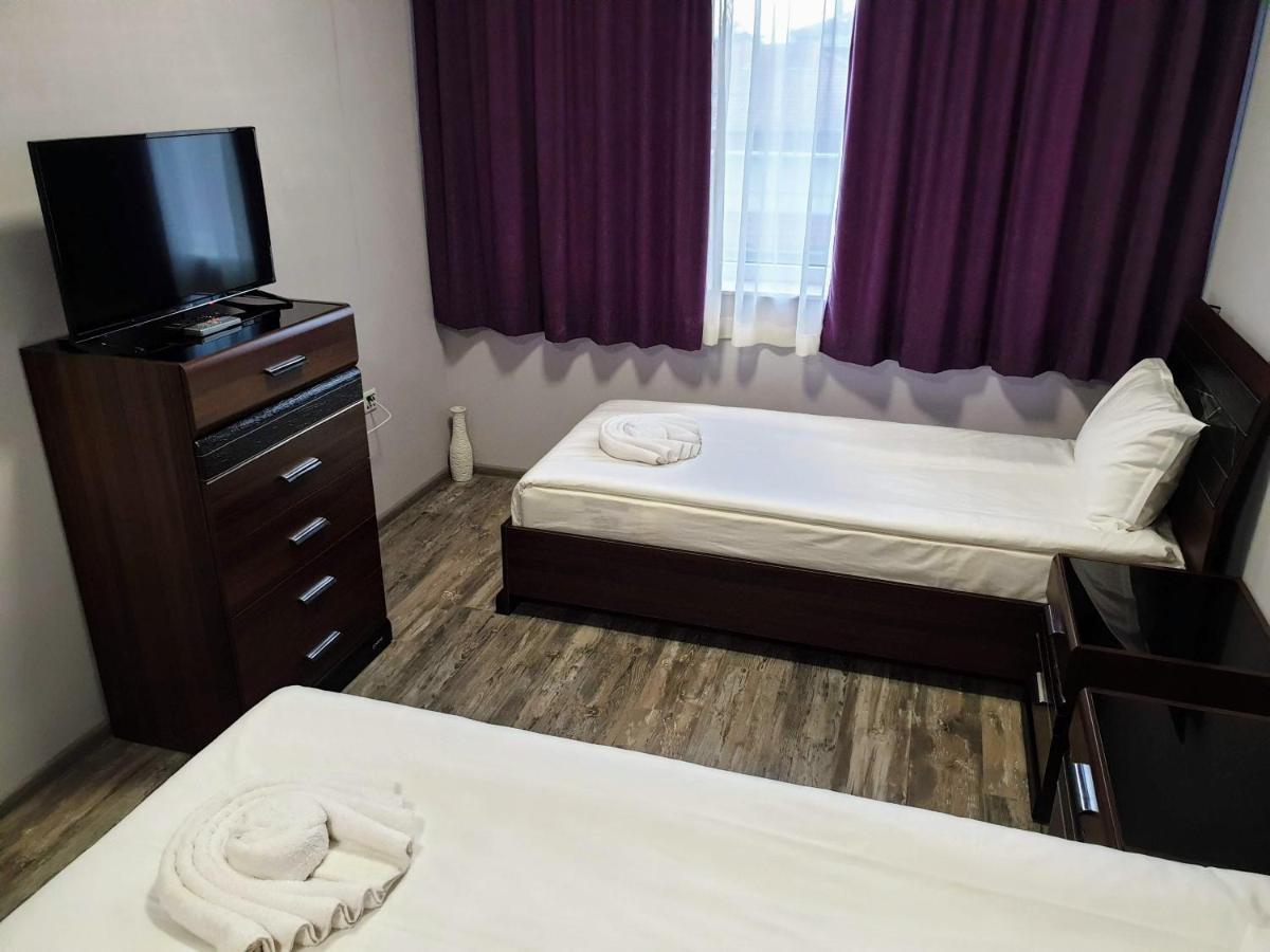 Хотел Централ Hotel Stara Zagora Ngoại thất bức ảnh