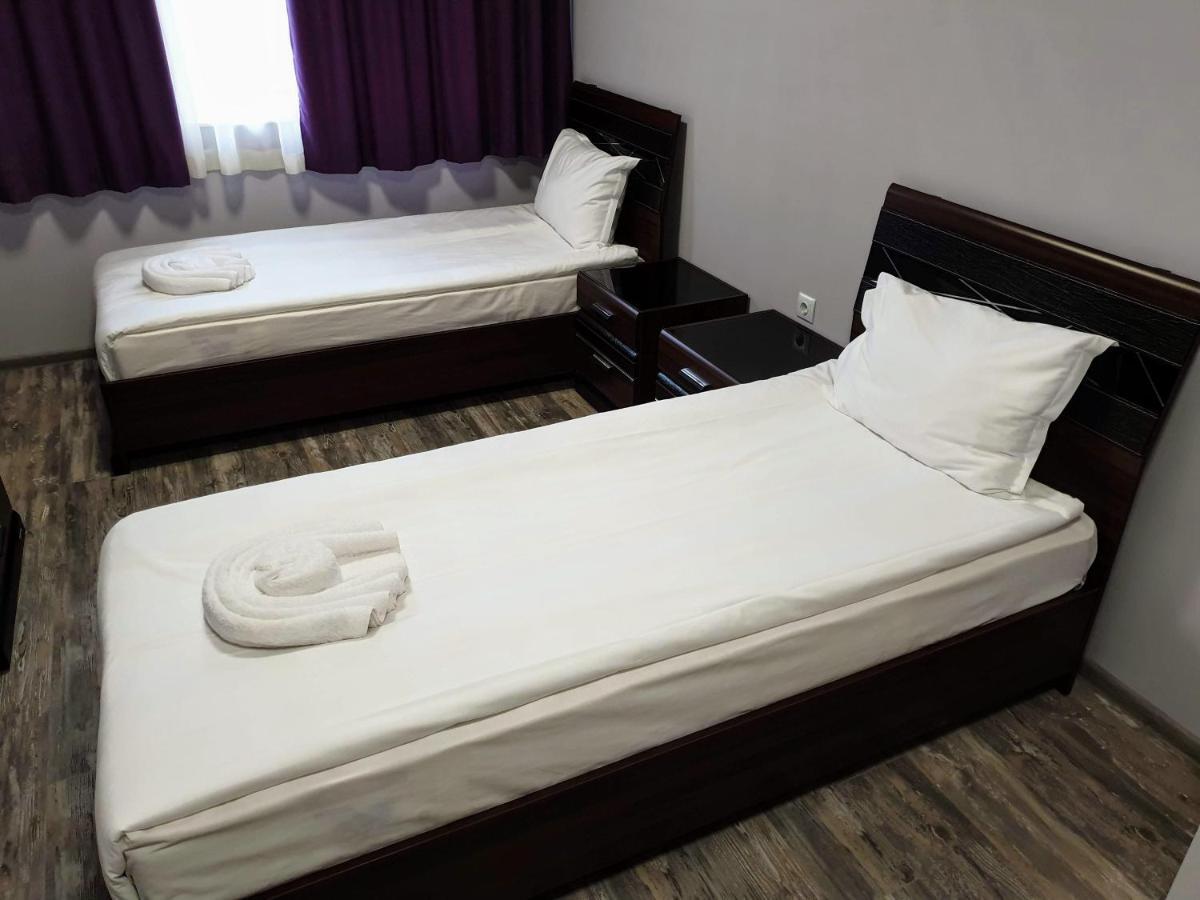 Хотел Централ Hotel Stara Zagora Ngoại thất bức ảnh